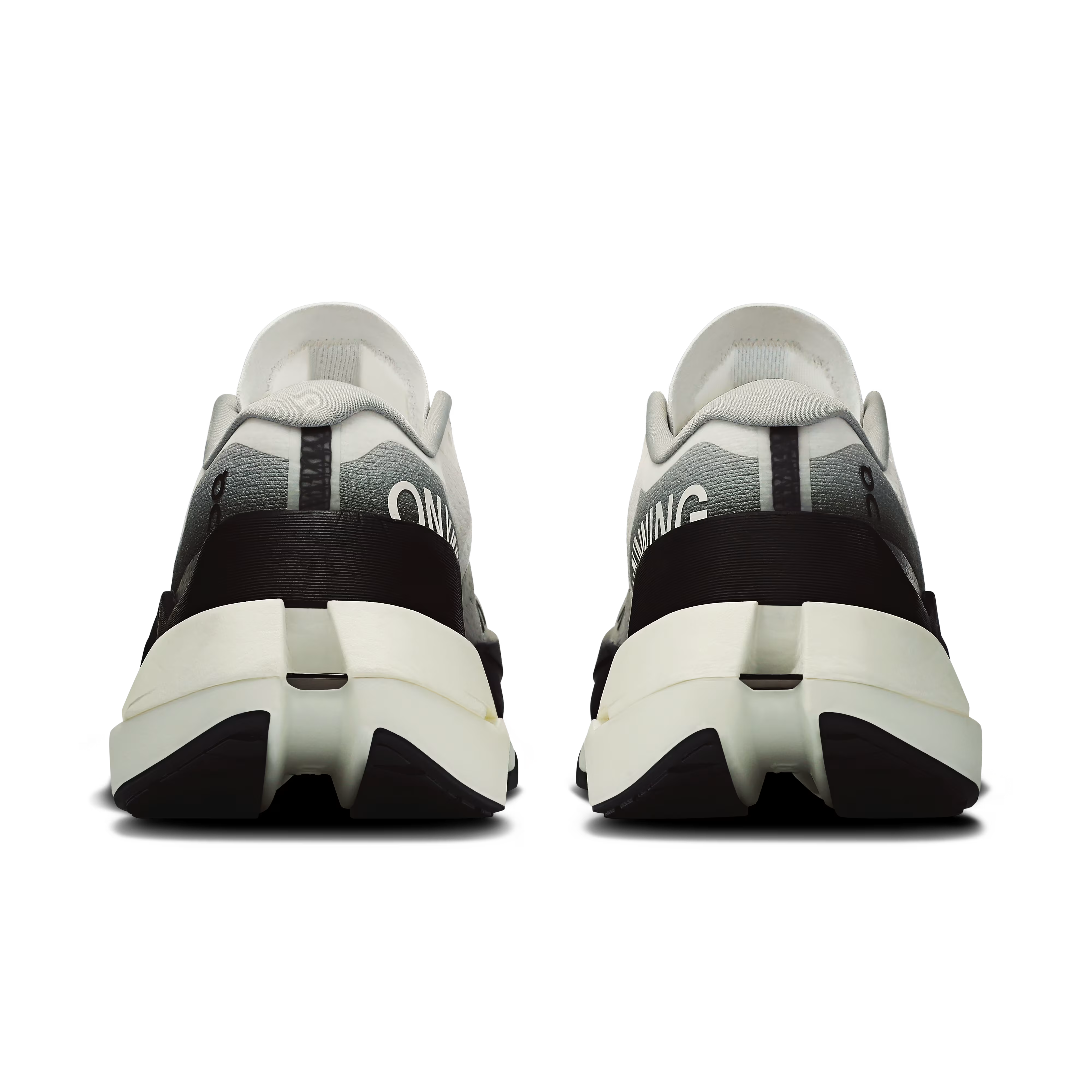 On Running Cloudboom Max Womens