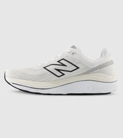 New Balance 860 v14 2E Wide Mens