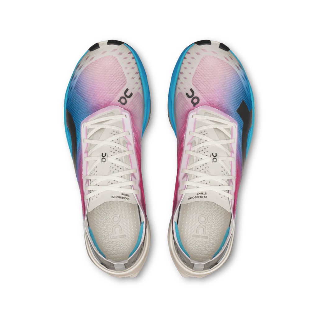 On Running Cloudboom Strike Mens